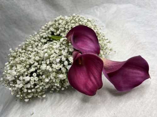 Szív alakú koszorú rezgővel és kálával